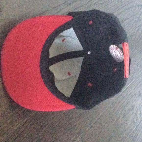 Boys Hat - Picture 3 of 3